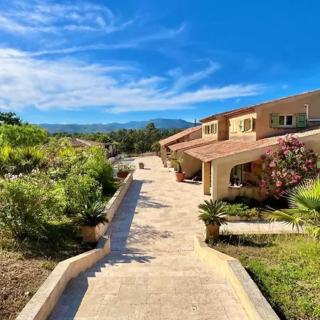 La Source 83 - Close To St Tropez קוגולין