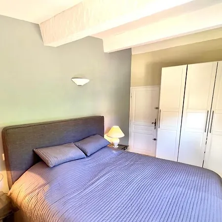 La Source 83 - Close To St Tropez לינה וארוחת בוקר