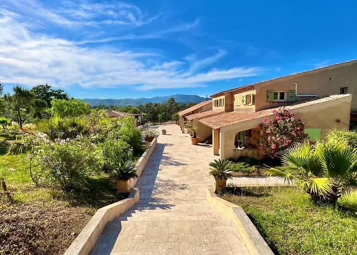 La Source 83 - Close To St Tropez كوغولين