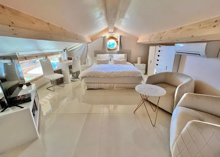 La Source 83 - Close To St Tropez كوغولين