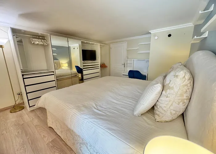 La Source 83 - Close To St Tropez فندق مبيت وإفطار