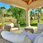 La Source 83 - Close To St Tropez Couette-café