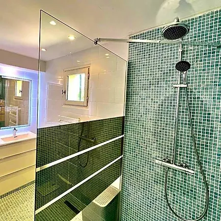 Bed & Breakfast La Source 83 - Close To St Tropez 4*